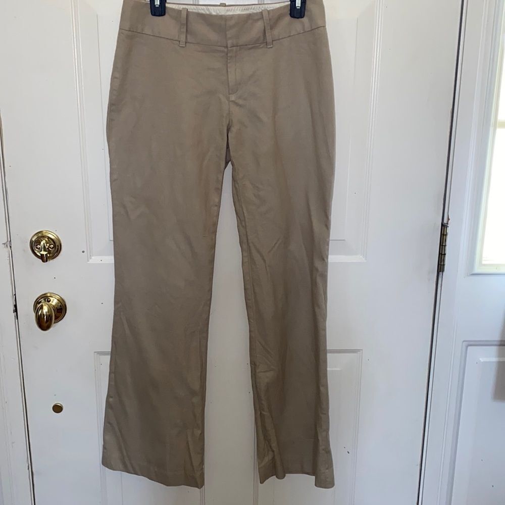 Banana Republic Jackson Fit Kaki pants 6